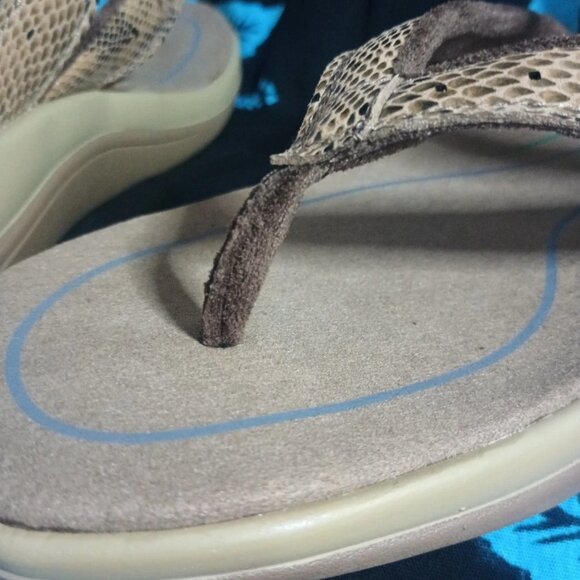 Orthofeet Gaya Thong Sandals Womens 9.5 WIDE Brown Snake Print Orthotic Insole - Picture 11 of 12